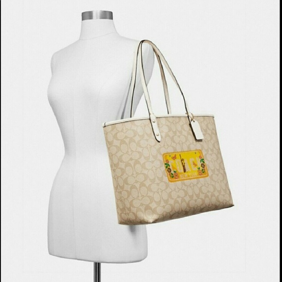 🔥1 left🔥Coach Leather-Reversible City Tote - Picture 4 of 8